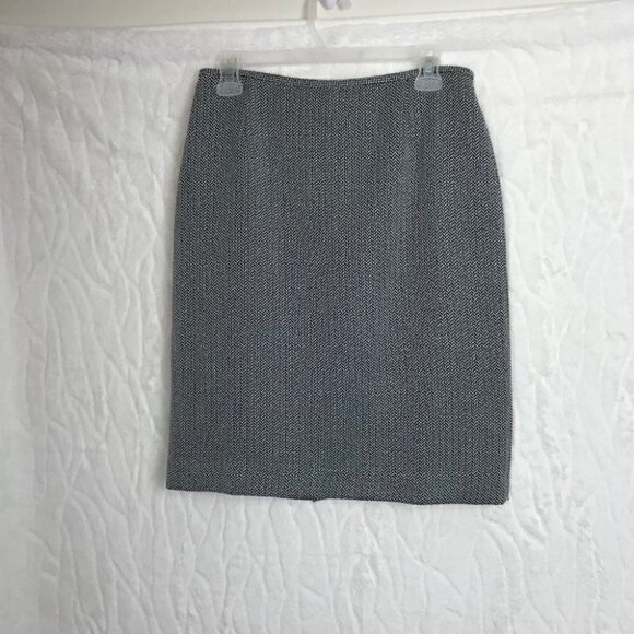 TAHARI  Black And White Suit Size M - Picture 3 of 9